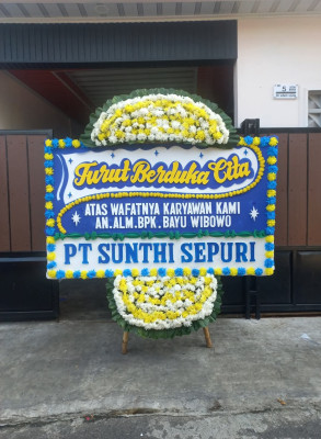 Papan Bunga Duka di Cigugur